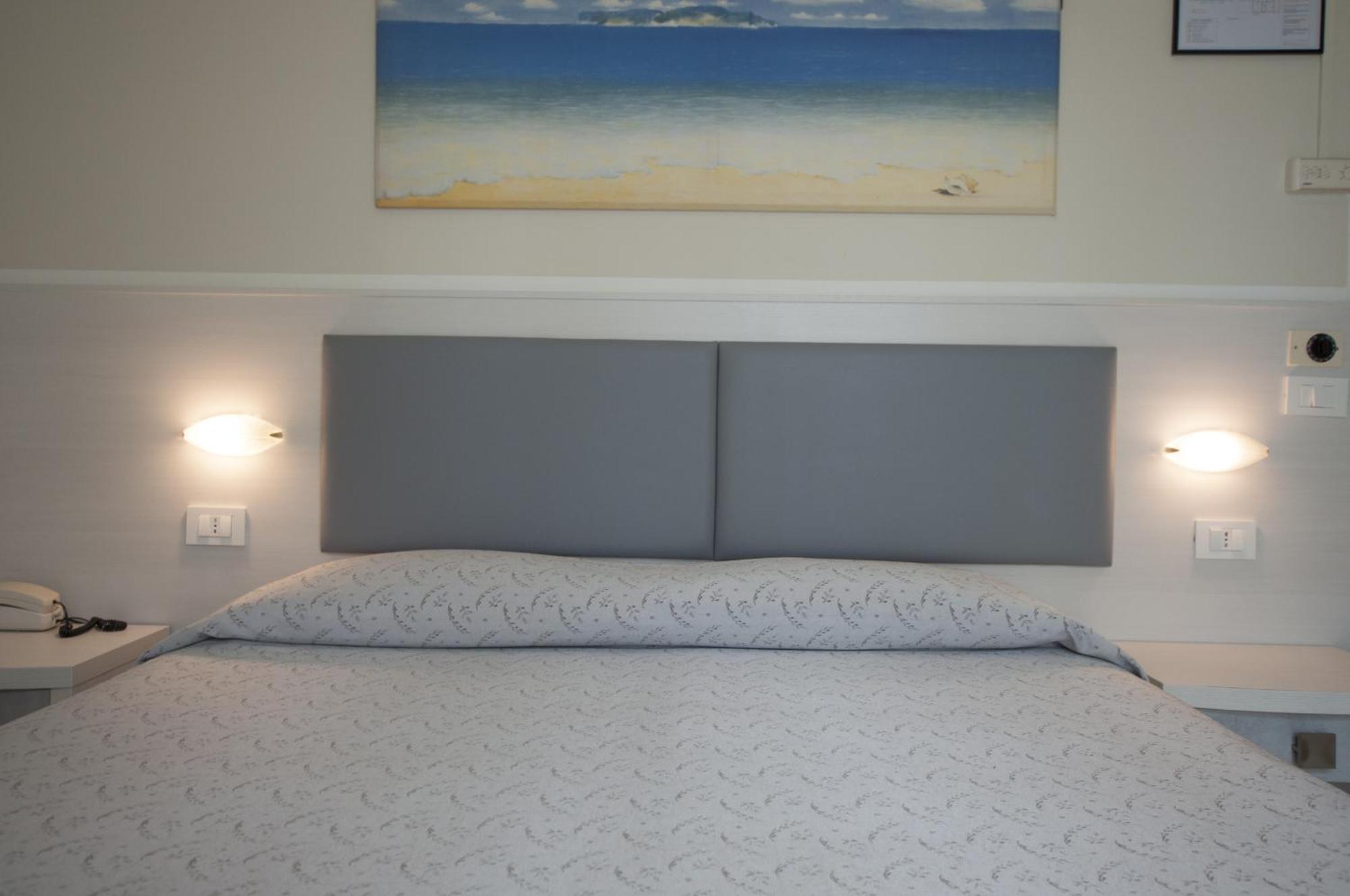 Hotel Boccaccio-Free Parking- Milano Marittima Extérieur photo