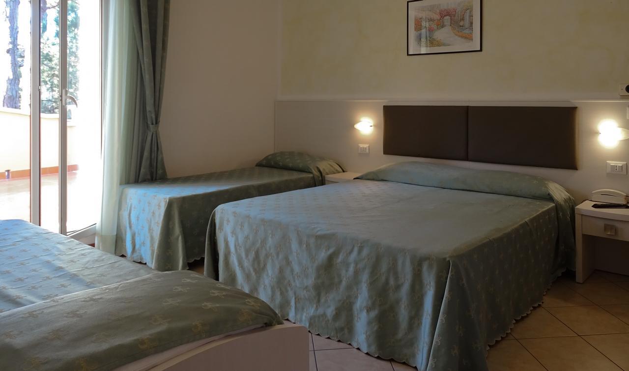 Hotel Boccaccio-Free Parking- Milano Marittima Extérieur photo